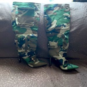 New women’s camouflage boots